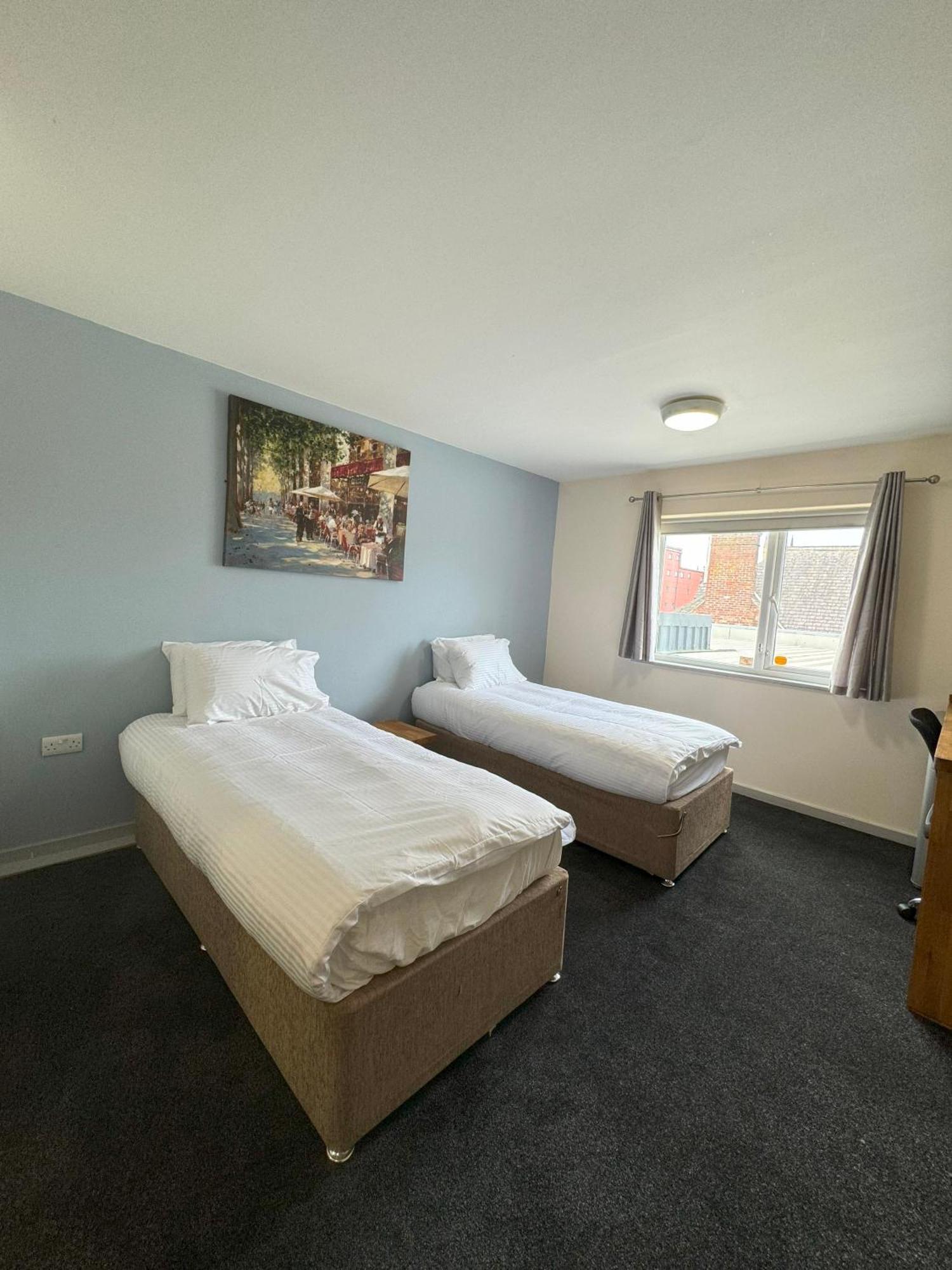 Citilodge Wakefield Hotel By Roomsbooked Bagian luar foto