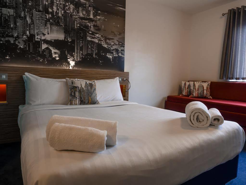 Citilodge Wakefield Hotel By Roomsbooked Bagian luar foto