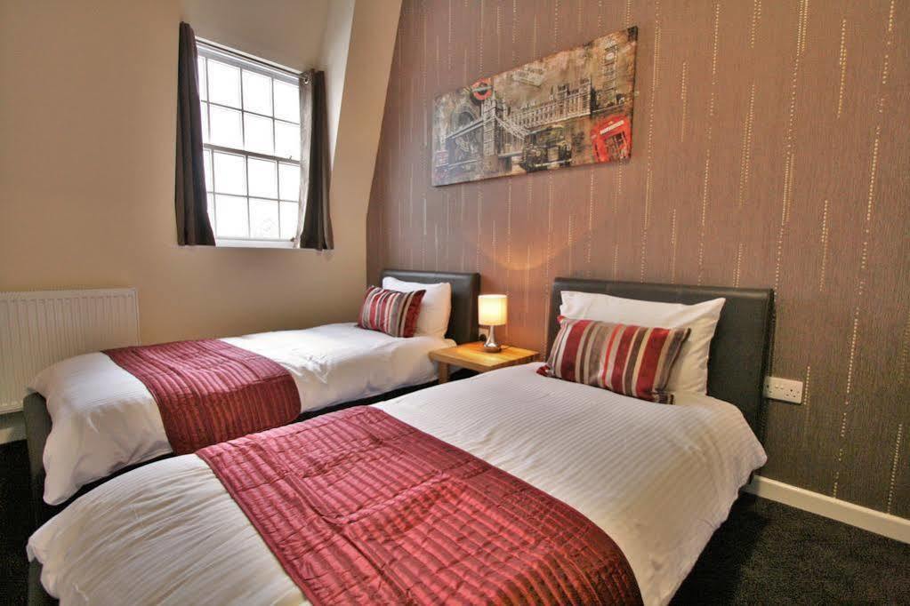 Citilodge Wakefield Hotel By Roomsbooked Bagian luar foto