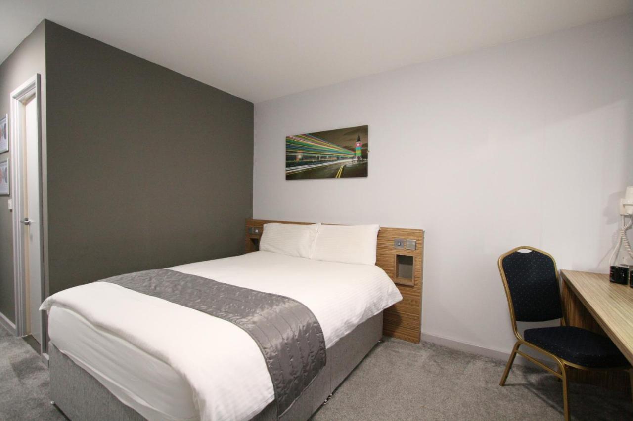 Citilodge Wakefield Hotel By Roomsbooked Bagian luar foto